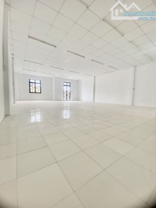Bán gấp nhà Âu Cơ, Tân Bình, 165m2, ngang 8m, xe tải đổ gần, chỉ 13 tỷ nhỉnh - 2