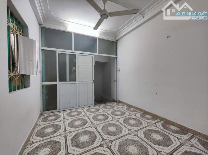CHÍNH CHỦ CHO THUÊ NHÀ NGUYÊN CĂN – 279 ĐỘI CẤN – BA ĐÌNH – NGÕ THÔNG – CHỈ 30M RA Ô TÔ - 2