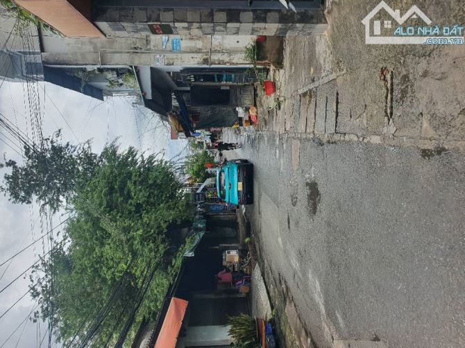 Bán nhà Nguyễn Tri Phương, Thủ đức , 110m2 * 2 tầng , HXH, Ngang khủng 7.8m , giá chỉ 4 - 2