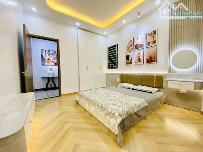 Trương Định - 45m2 - 5 Tầng - 3 gác đỗ cửa - 30m ra đường OTO - Chỉ 9 tỷ có thương lượng - 2