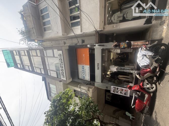 MẶT PHỐ TRẦN QUANG DIỆU-  37M - 6 TẦNG - KINH DOANH NGÀY ĐÊM. - 2