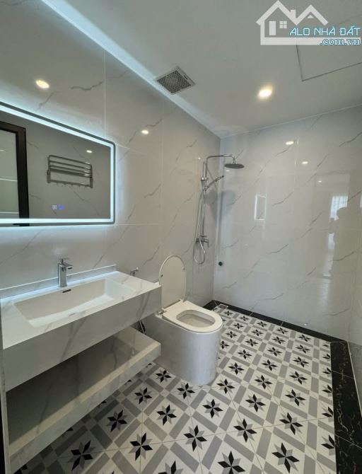 KHÔNG CÓ CĂN THỨ 2 - Hoàng Mai - 45m2 - 5 tầng - 3 gác đỗ cửa - 25m ra OTO - Nhỉnh 7 đồng - 2