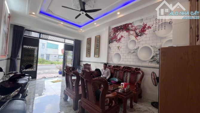 Chỉ 5.3 tỷ nhà 4 tầng 4PN-3WC khu KDC kế VinCom 550 Dĩ An - 2