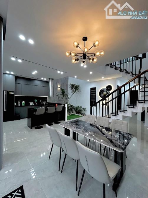 Bán nhà liền kề Đại Kim , 40m², 5 tầng, ô tô vào nhà, giá 12.2 tỷ - 2