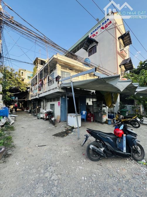 🌷Nhà góc Trần Đại Nghĩa, Tân Kiên, BC  DT 6 x 13, 2 tầng. Giá 4,7 Tỷ FL. Đường 12m - 2