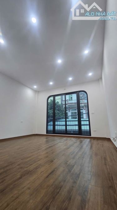 Nhà đẹp phúc lợi gần oto 5 tầng - 2