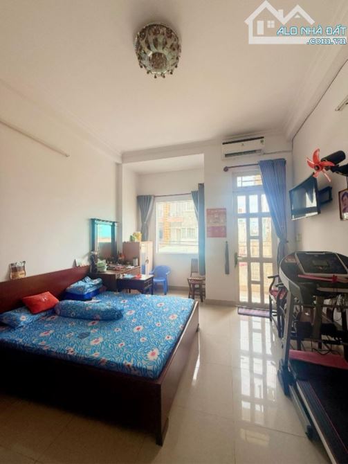 Nhà đẹp Bình Trị Đông, DT 72m2 4 tầng, giá nhỉnh 7 tỷ, giáp Q6 - khu Tên Lửa, vào ở ngay - 2