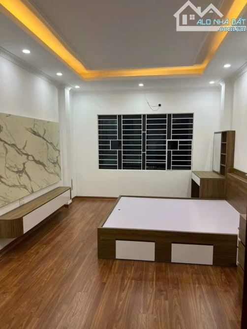 CẦN.BÁN NHÀ PHÚ DIÊN -5T ẦNG XÂY MƠI-TIỆN ÍCH BẠT NGHÀN GIÁ HƠN 6 TỶ - 2