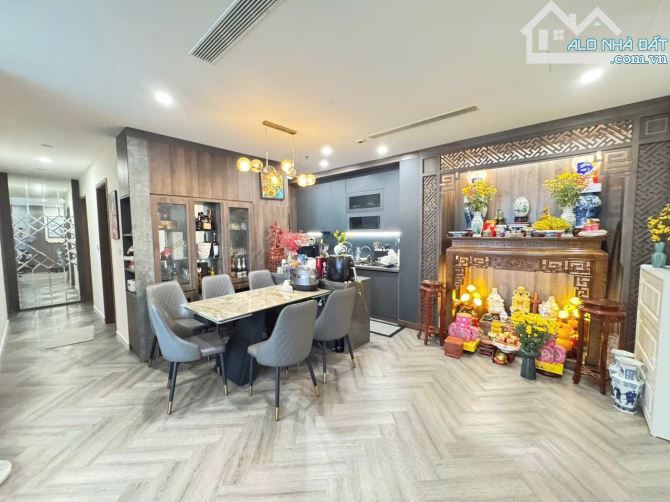 BÁN CĂN HỘ SUNSHINE CITY – 105M² – TẦNG 18 – 11 TỶ - CĂN GÓC - FULL NỘI THẤT - 2