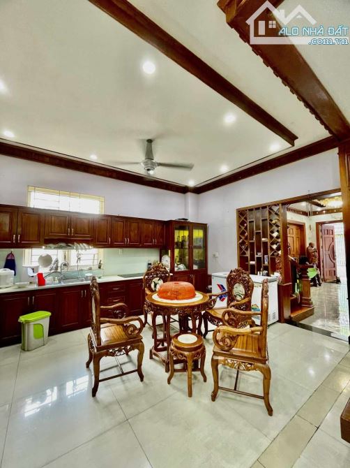 💥GẤP GẤP GẤP BÁN💥 🏘️ BIỆT THỰ GỖ  Chủ Xây cực Tâm Huyết - KHU SẦM UẤT LÊ VĂN KHƯƠNG - Q - 2