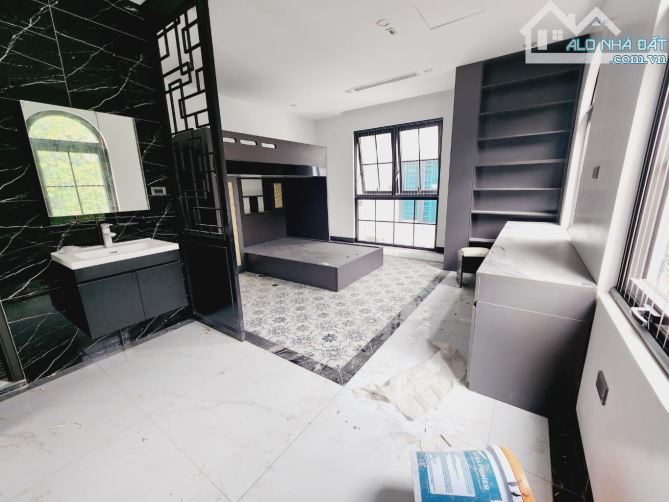 ✅toà nhà mặt phố Nguyễn Văn Huyên - Cầu Giấy 80m2 xây 8 tầng mt 18 mét quanh 40-43 tỷ sổ đ - 2