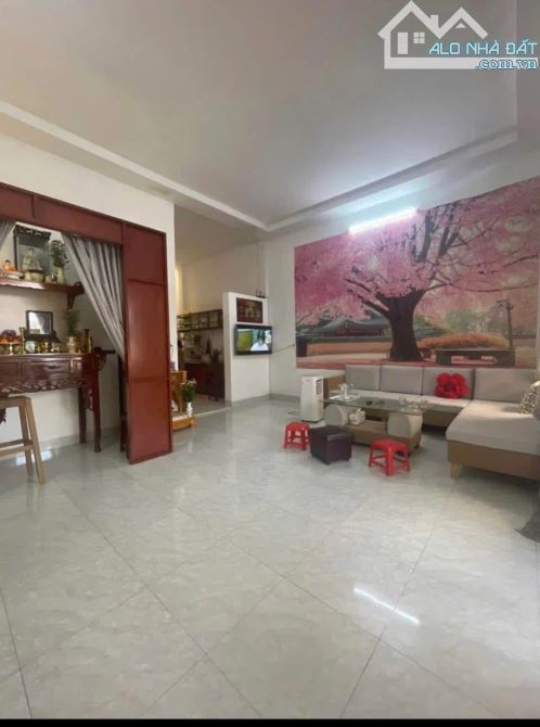 BÁN NHÀ CẤP 4 MẶT TIỀN XUÂN DIỆU- DT: 6,1x18m -- GIÁ 7 TỶ - 2