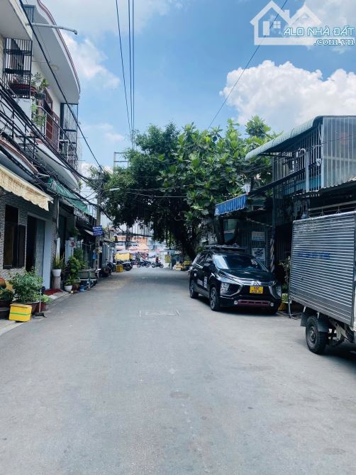 NHÀ BÁN ĐẸP GÒ XOÀI – 68M² – CHỈ 6,3 TỶ - 2