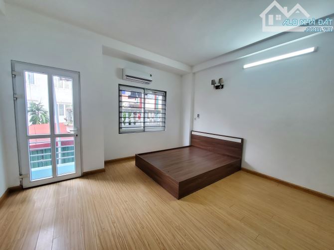 Phân lô Lê văn thiêm, Nguyễn Tuân, Thanh Xuân. Liền kề 65m2 view hồ KD - 2