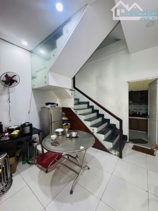 Bán Gấp nhà Đ số 3 BHH hẻm 6m 1 trục sát mặt tiền 52m2,4 Tầng 5 tỷ 150 - 2