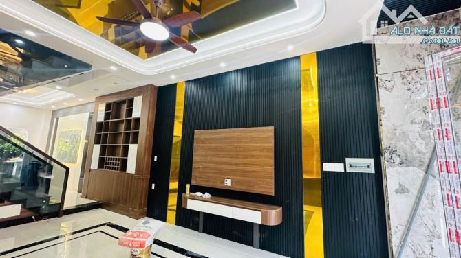 Siêu Phẩm Liên Khu 5-6 gần chợ hẻm 7m  khu nhà lầu 58 m2,4 Tầng Nhỉnh 5 tỷ - 2