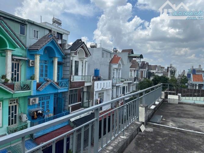 ❤️Nhà 3 tầng KHU PHÂN LÔ – Thạnh Lộc 22, P. Thạnh Lộc, Q12 📐 DT: 92m² (5 x 18,5m) – Hẻm ô - 2