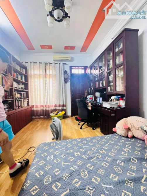 BÁN NHÀ NGÕ 158 NGUYỄN SƠN 66M2, MT 3.8M, GIÁ 16.3 TỶ LONG BIÊN – PHÂN LÔ Ô TÔ TRÁNH - 2
