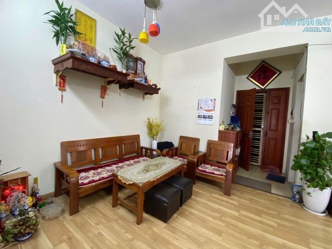 NAM TỪ LIÊM chính chủ gửi căn chung cư 2 ngủ - lô góc cực thoáng mát - sổ đỏ chính chủ vuô - 2
