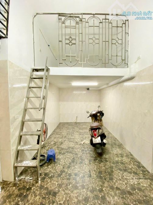 Cho thuê nhà cấp 4 ngõ 169 Mai Hắc Đế, Lê Đại Hành, Hai Bà Trưng. DT 35m giá 8 triệu - 2