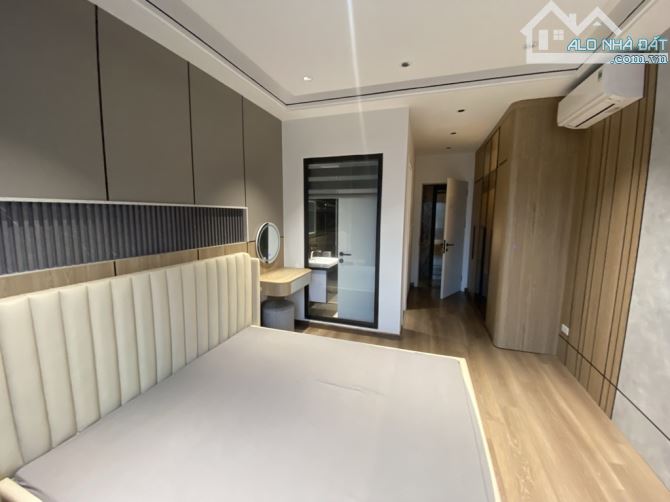 Bán nhà ngõ 174 Ngọc Thuỵ 35m x 7T thang máy, gara, mới tinh ở luôn. LH - 2