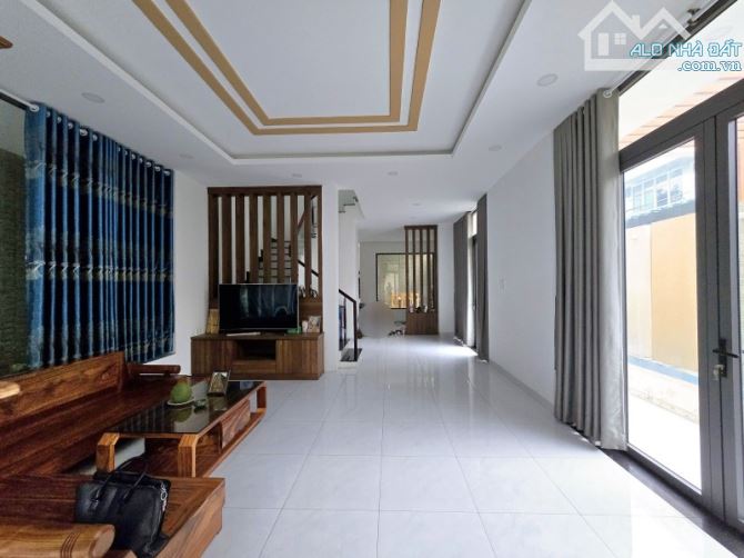 🏡 Đẳng cấp VILLA 2 Mặt Tiền - CẠNH KĐT PHÚ MỸ HƯNG - 200M2 - 1