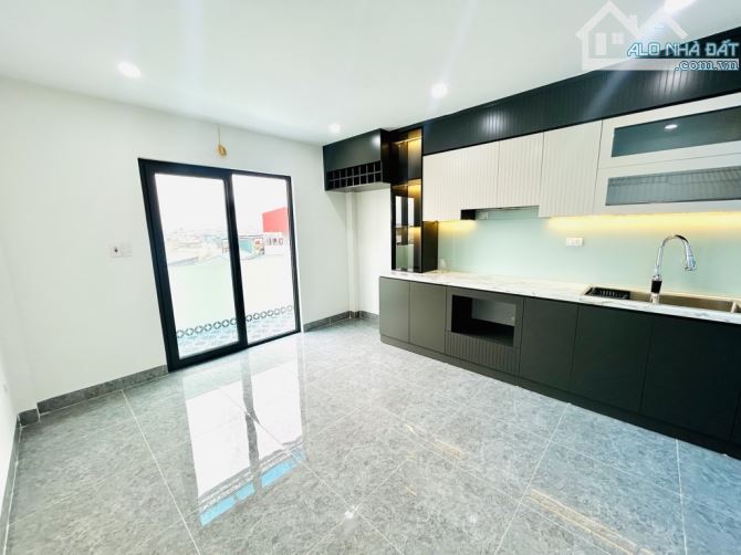 BÁN NHÀ PHÚC ĐỒNG – 30M² – 5,6 TỶ – FULL NỘI THẤT – Ở NGAY - 2