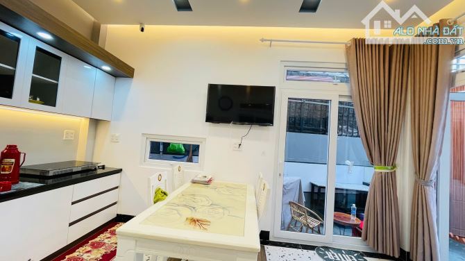 Nhà mới đẹp, Sân Vườn, TRUNG TÂM ĐÀ LẠT, Cách Hồ 500 mét đi bộ, gần chợ - 2