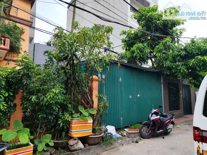 Chính chủ bán đất thổ cư phân lô,Ô tô tránh tại 896/10/3 Nguyễn Khoái - 3