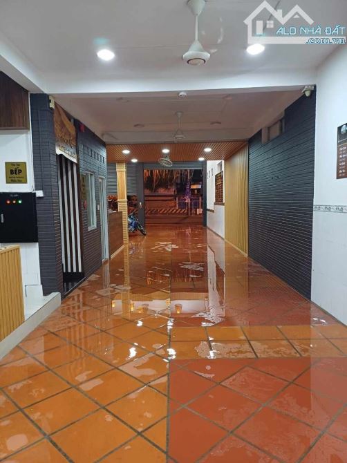 Giảm 4 tỷ , Mặt Tiền QL 1K , 243m2 (ngang 8m) , 3 Tầng, dòng tiền 60tr ,Lh@939.208.616 - 3