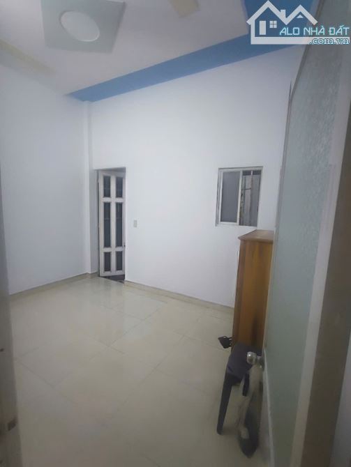 BÁN NHÀ gần Chợ Hiệp Thành-60m2 - 3PN (Có phòng dưới treeth) - 3