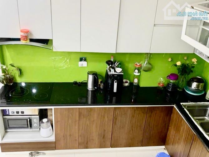 CƠ HỘI ĐẦU TƯ-MẶT NGÕ THÔNG-Ô TÔ ĐỖ CỬA -MẶT TIỀN GẦN 5 M-DÂN XÂY- CHỈ NHỈNH 7 TỶ SỞ HỮU 3 - 3