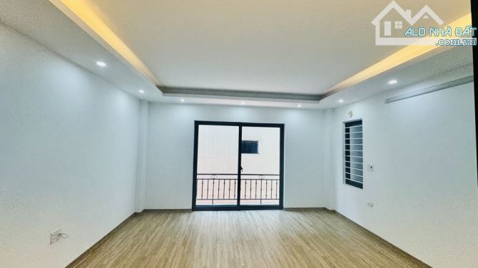 ✈️NHÀ MỚI HOA LÂM.LỆ MẬT. TRUNG TÂM VIỆT HƯNG🎄NỘI THẤT CƠ BẢN.CÁCH BIGC CHỈ 400M - 3