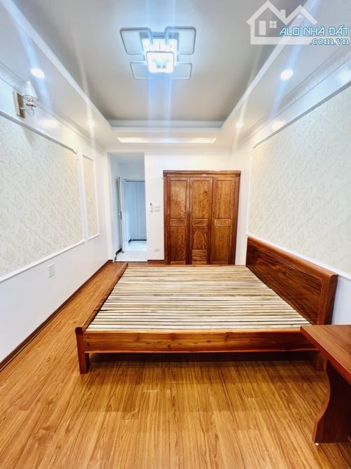 PHÂN LÔ- LĨNH NAM-NGÕ THÔNG VF3 QUA NHÀ-30M Ô TÔ TRÁNH-SÁT PHỐ - 3