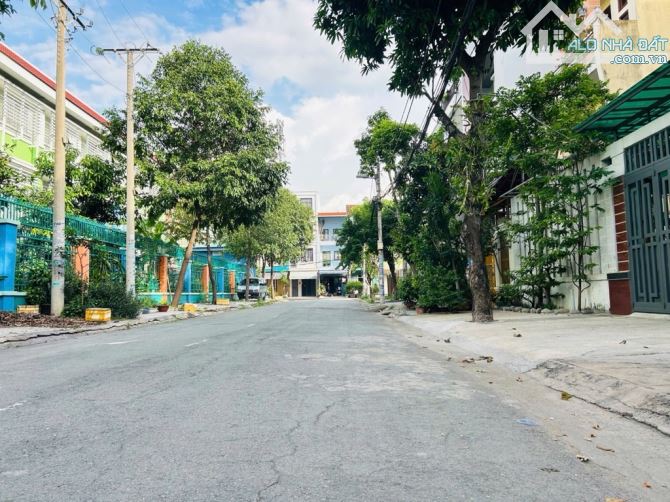 🚀 MẶT TIỀN KINH DOANH VIP TÊN LỬA – 200m² – 4 TẦNG – THU NHẬP 50TR/THÁNG – GIÁ 18.3 TỶ - 3
