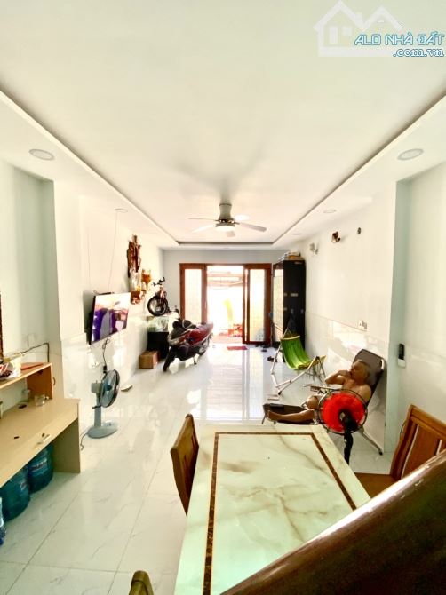 Nhà 2 Tầng DT:48m2 Huỳnh Tấn Phát P. Bình Thuận  q7 chỉ 6,8 Đồng thương Lượng - 3