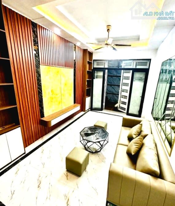 TT Ngọc Hồi - Hoàng Mai DT: 40m2×5Tầng, ô tô đỗ giá nh.ỉnh 5tỷ - 3