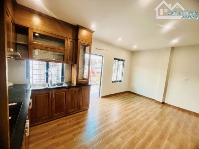 BÁN NHÀ LINH QUANG ĐỐNG ĐA 45m 6T Mt 5.5m GIÁ 8.5 TỶ THANG MÁY NGÕ THÔNG KINH DOANH - 3