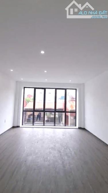 HOÀNG NGÂN 45M2X5 TẦNG TƯƠNG LAI QH RA MẶT NGÕ TO - SỔ VUÔNG NHƯ VIÊN GẠCH - 3