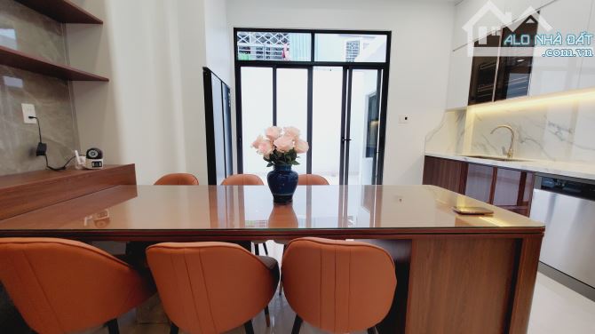 Nhà mới xây 3 tầng HXH gần Nguyễn Thị Thập - 81m2 - nhỉnh 9 tỉ - 3