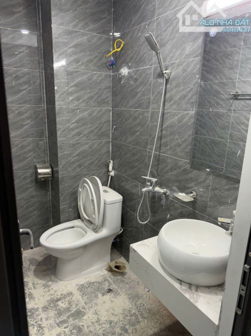 CẦN BÁN NHÀ ĐẸP Q HAI BÀ TRƯNG NGÕ NÔNG 5T3 NGỦ CHỈ 8,35 TỶ - 3