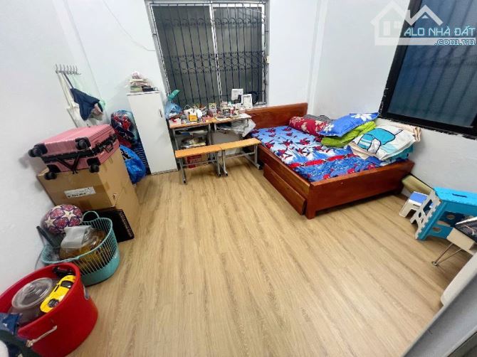 💥Nhỉnh 4 Tỷ, Nhà Đẹp Ô Chợ Dừa, Ngõ Cực Rộng, Lô Góc, 5 Tầng, 3 Ngủ, Hiếm! - 3