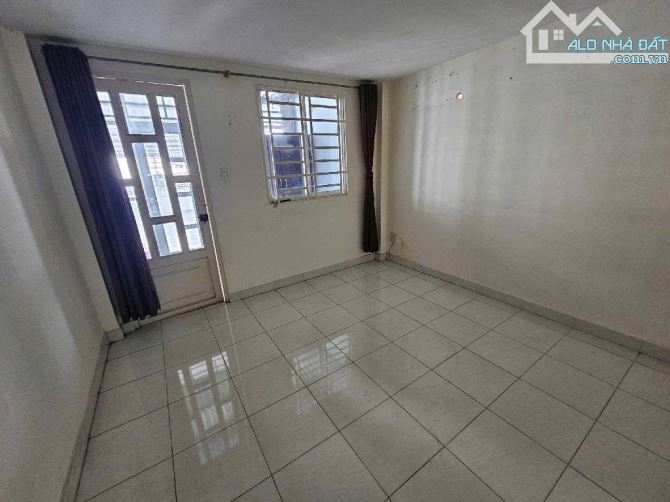Nhà mặt tiền KD Quận 11-Đường 16M-Giáp Quận 10-Lê Thị Bạch Cát-P13-48m2-3tầng-3PN - 3