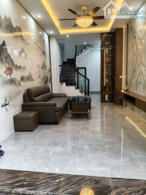 HỒ TÙNG MẬU – 33/38M² – GẦN NHIỀU TRƯỜNG ĐH – GA TÀU ĐIỆN 200M – 5 TẦNG – MT 3.3M – 7.5 TỶ - 3