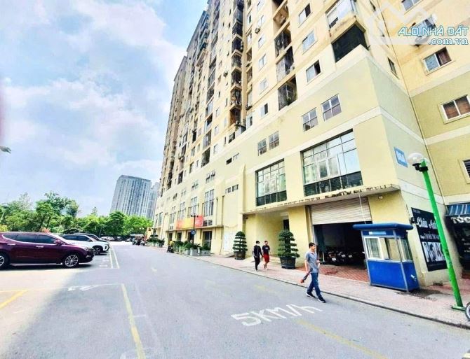 BÁN CĂN SIÊU ĐẸP TẦNG CAO TÒA B6A KHU ĐÔ THỊ NAM TRUNG YÊN - 75M2 - 6 TỶ - FULL NỘI THẤT - 3