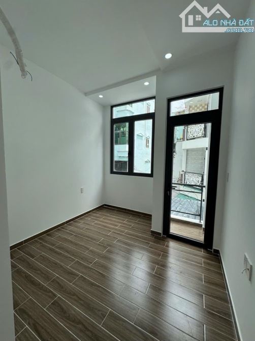 Bán nhà mới Âu Dương Lân khu vip quận 8. Diện tích 45m2. Hoàn công đủ - 3