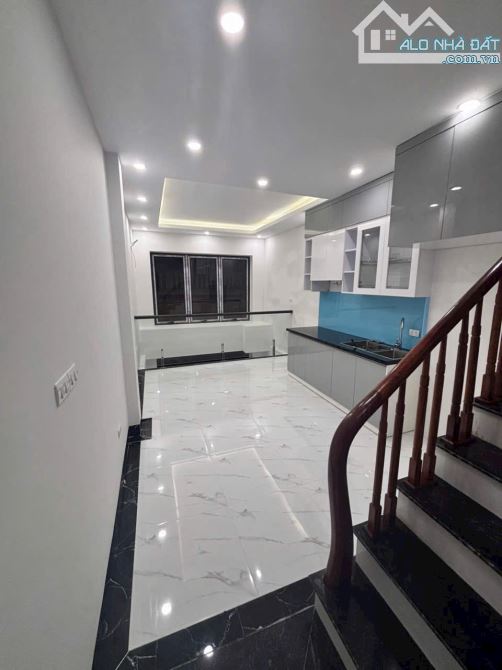 NHÀ MỚI DÂN XÂY - 2 MẶT THOÁNG - PHÚC LỢI - 6 TẦNG - NGÕ 2,5M - GẦN RUBY 3 - 3