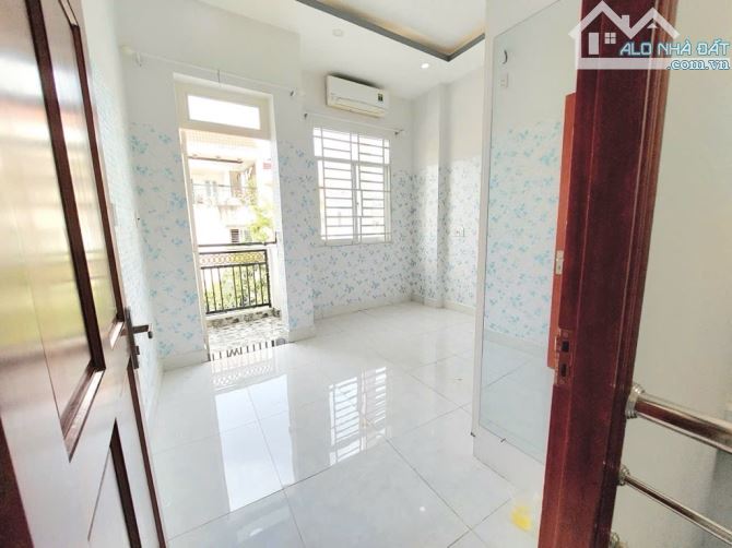 Bán gấp nhà đẹp ở ngay Lê Văn Lương, xe hơi đỗ cữa, 50m2, SHR, HCĐ, chỉ 7.93 tỷ. - 3