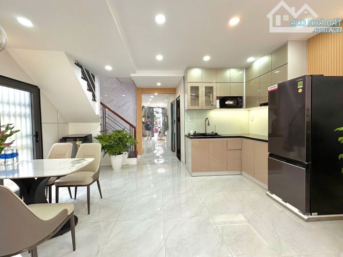 🏠 BÁN NHÀ GÓC 2 MẶT TIỀN – HUỲNH VĂN BÁNH, P15, PHÚ NHUẬN  DT: 3,6m x 9m (nở hậu 4,4m) – - 3