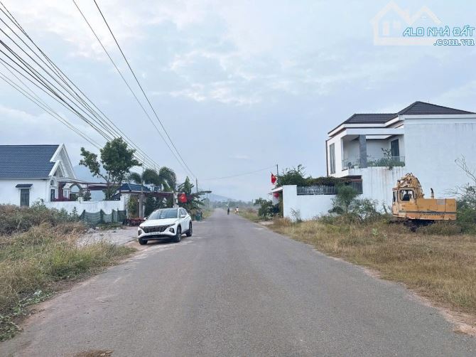 BÁN ĐẤT ĐƯỜNG NHÁNH TUYẾN TRÁNH QL56 , HOÀ LONG, DT: 7x24,5 Giá 1tỷ980tr - 3